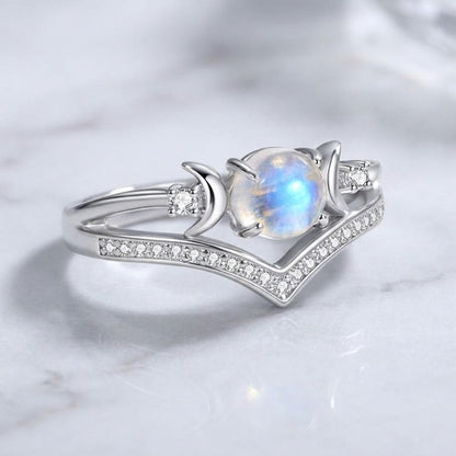 Triple Moon Protection Ring – Moonstone